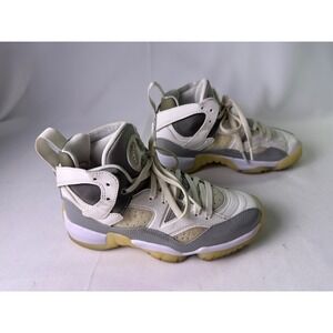 Jordan Jumpman Two Trey Womens Size 6 Grey White Patent Leather DR9631-002 Shoes